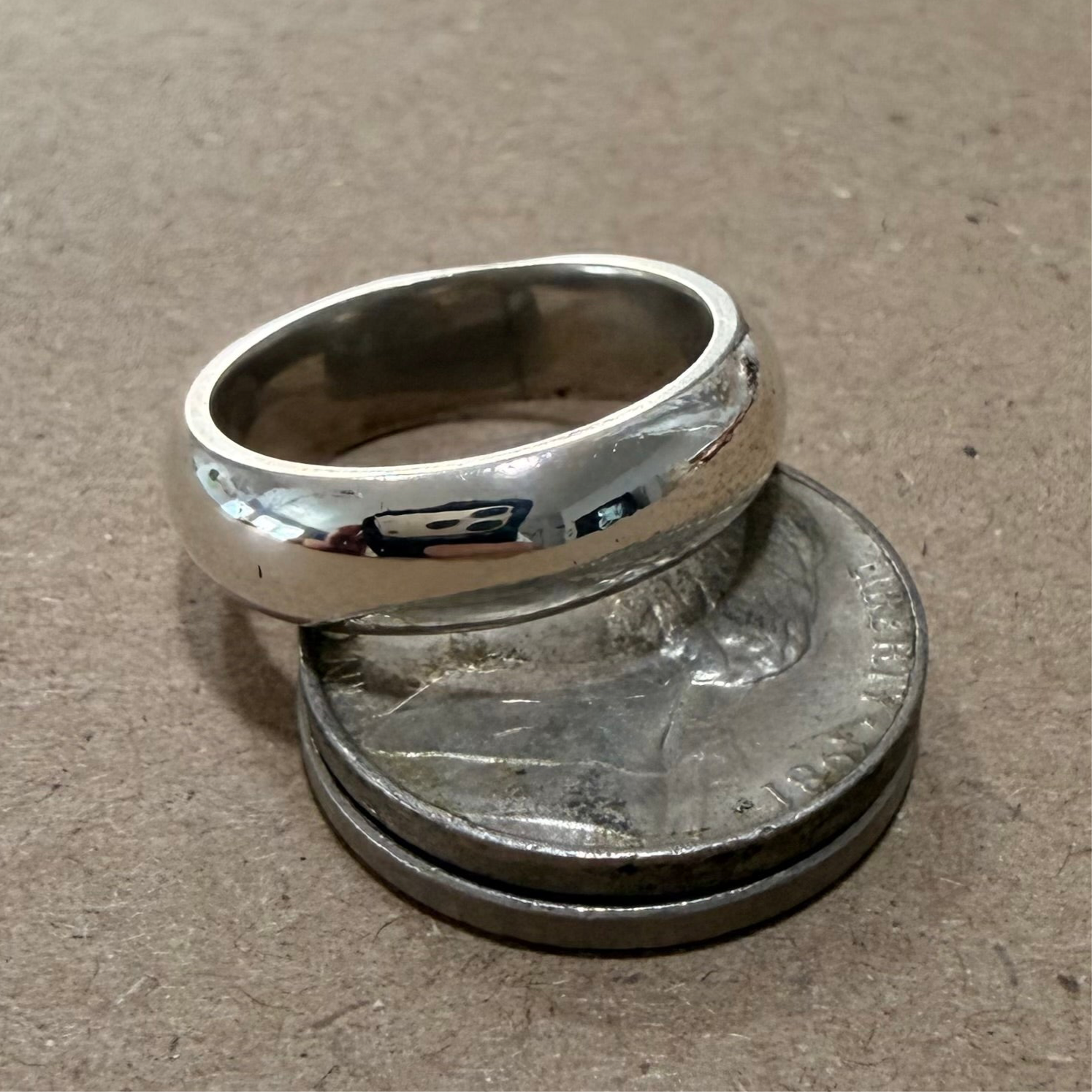 Essential Sterling Rounded Band Ring Sz 7