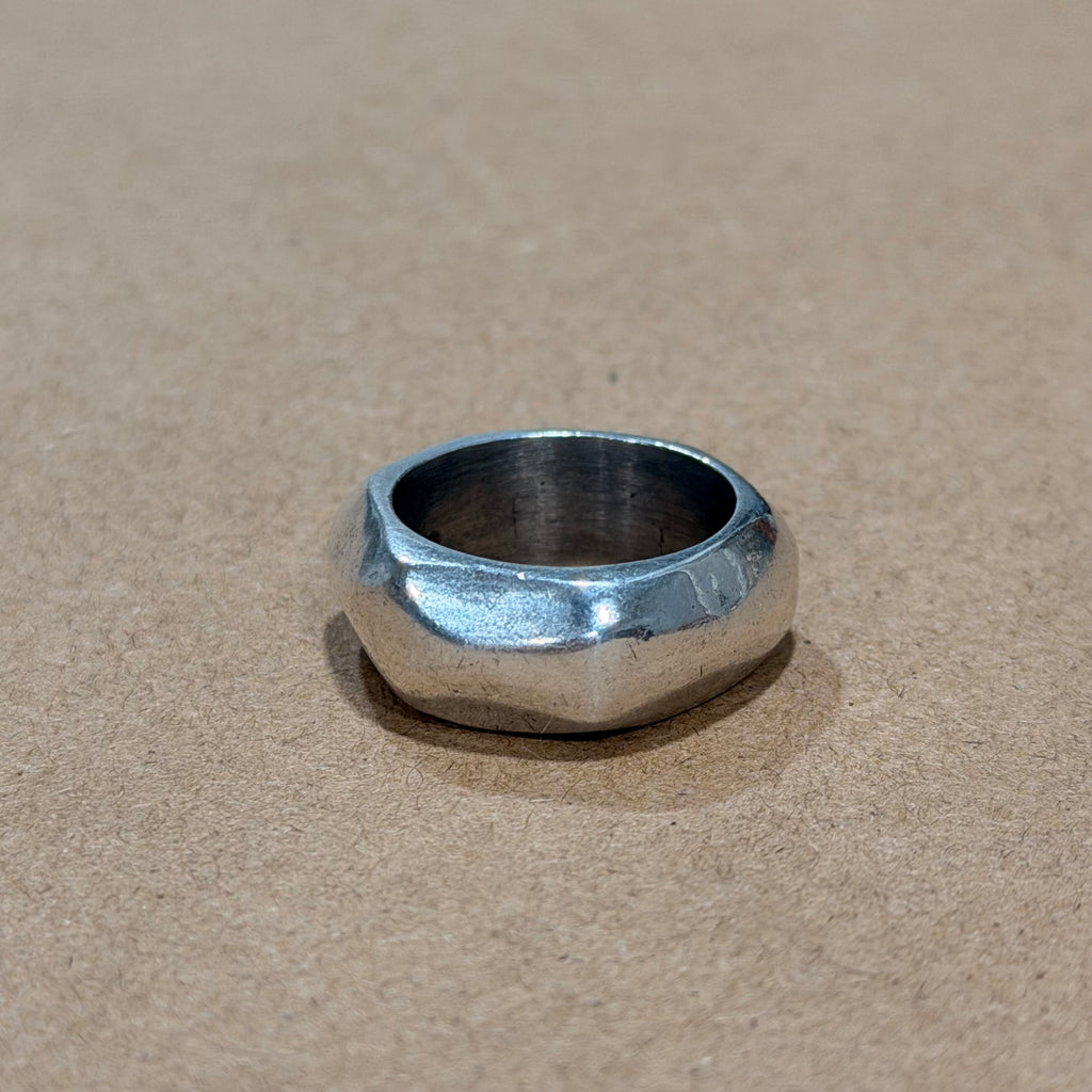 Hefty Sterling Modernist Rounded Ring Sz 7.75