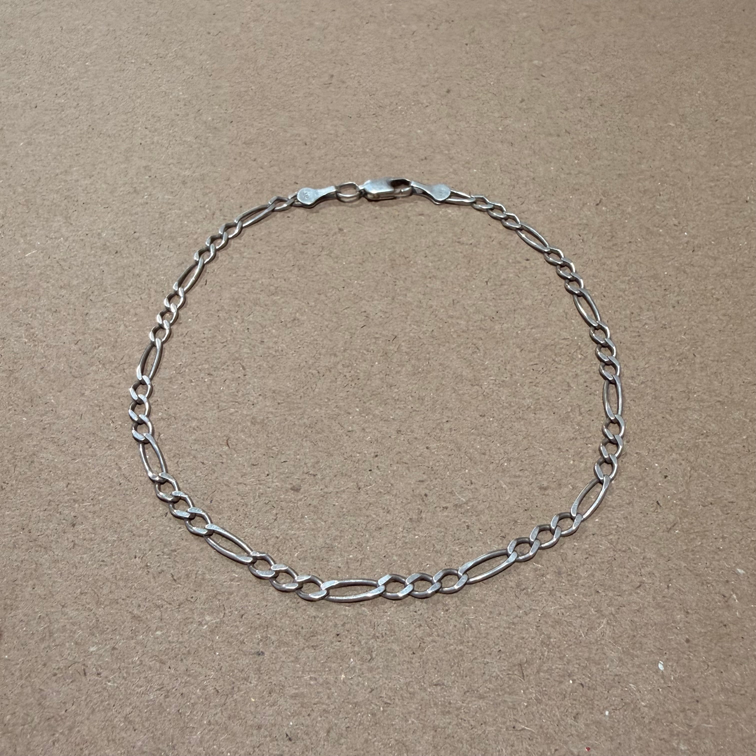 Sterling Figaro Link lightweight bracelet 9.5 in