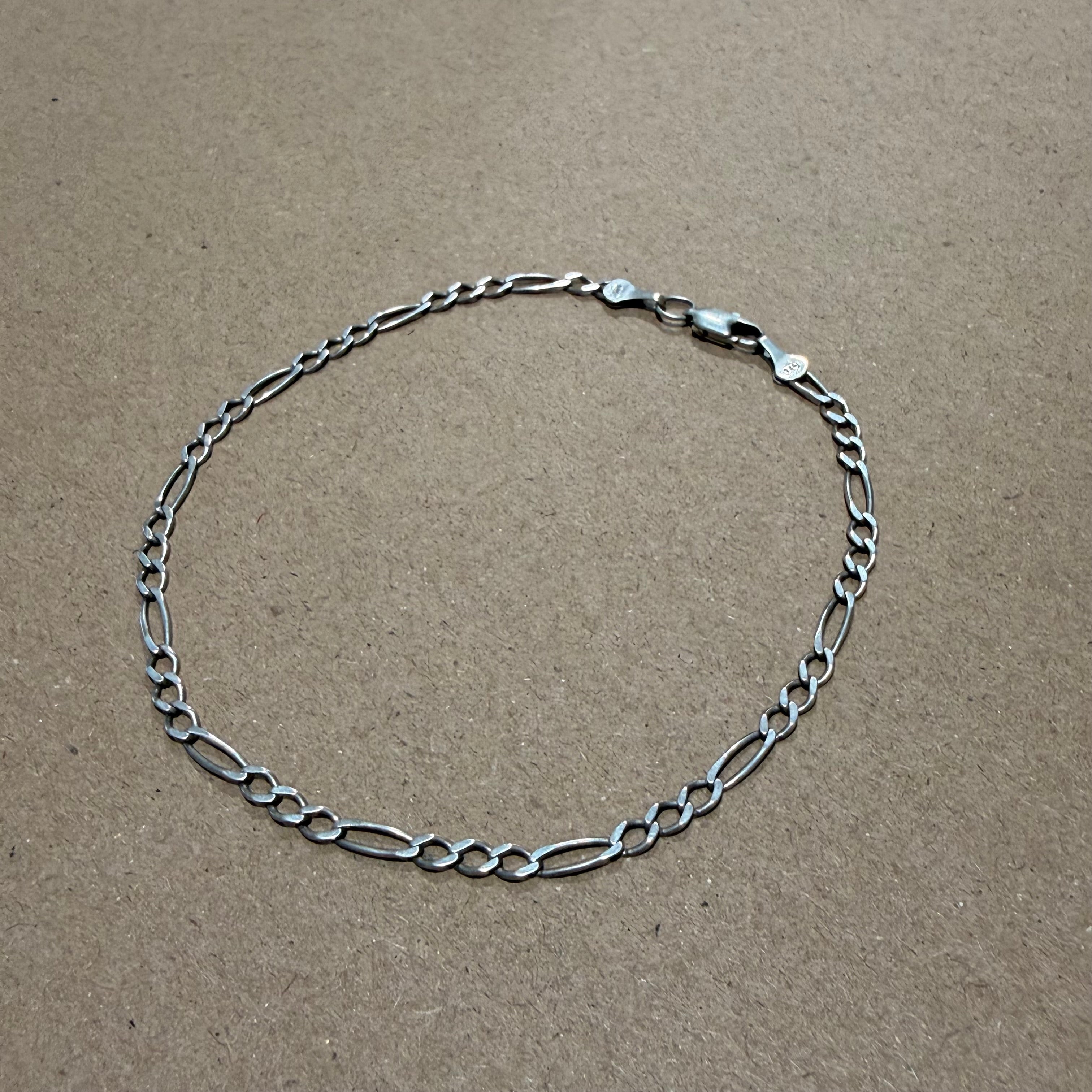 Sterling Figaro Link lightweight bracelet 9.5 in