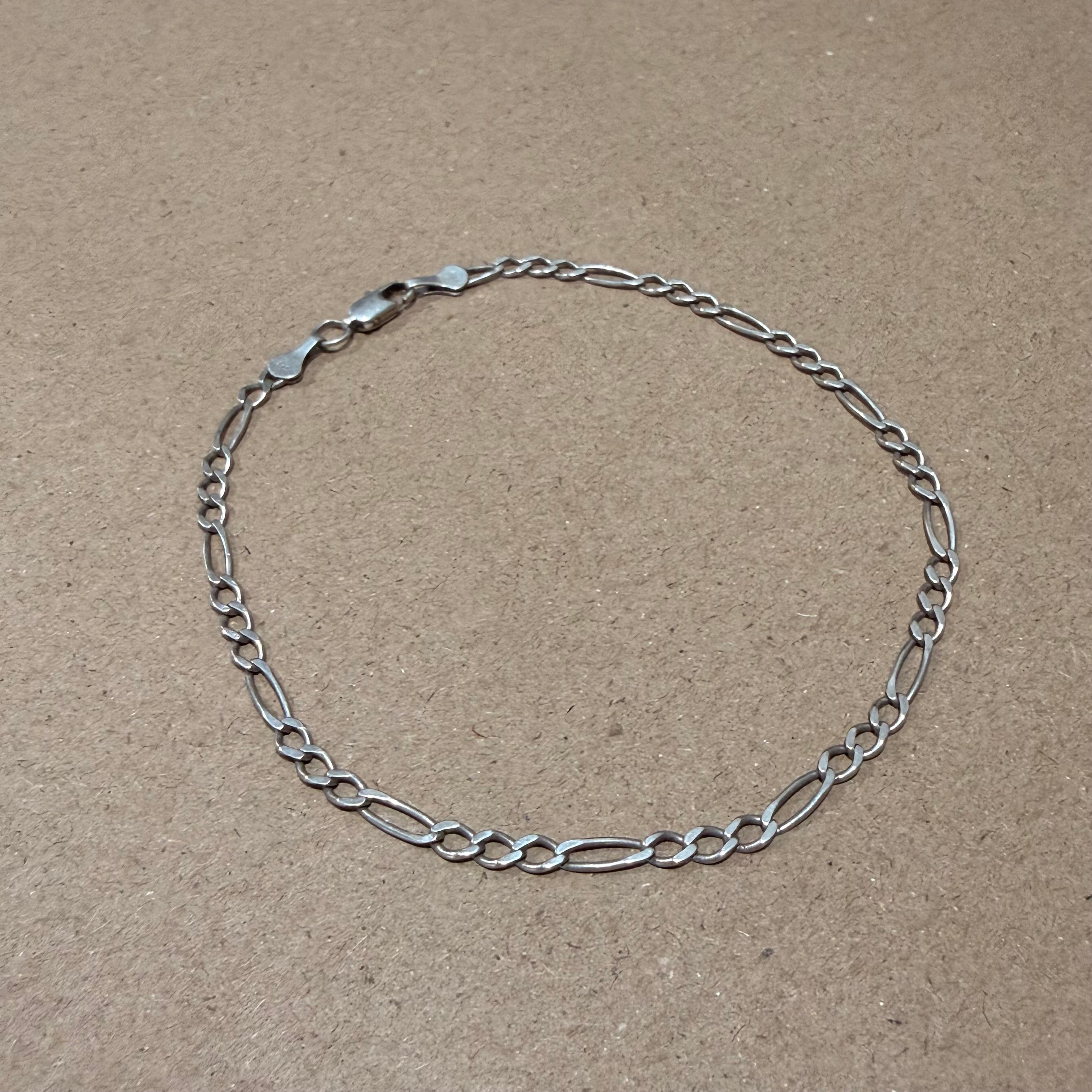Sterling Figaro Link lightweight bracelet 9.5 in