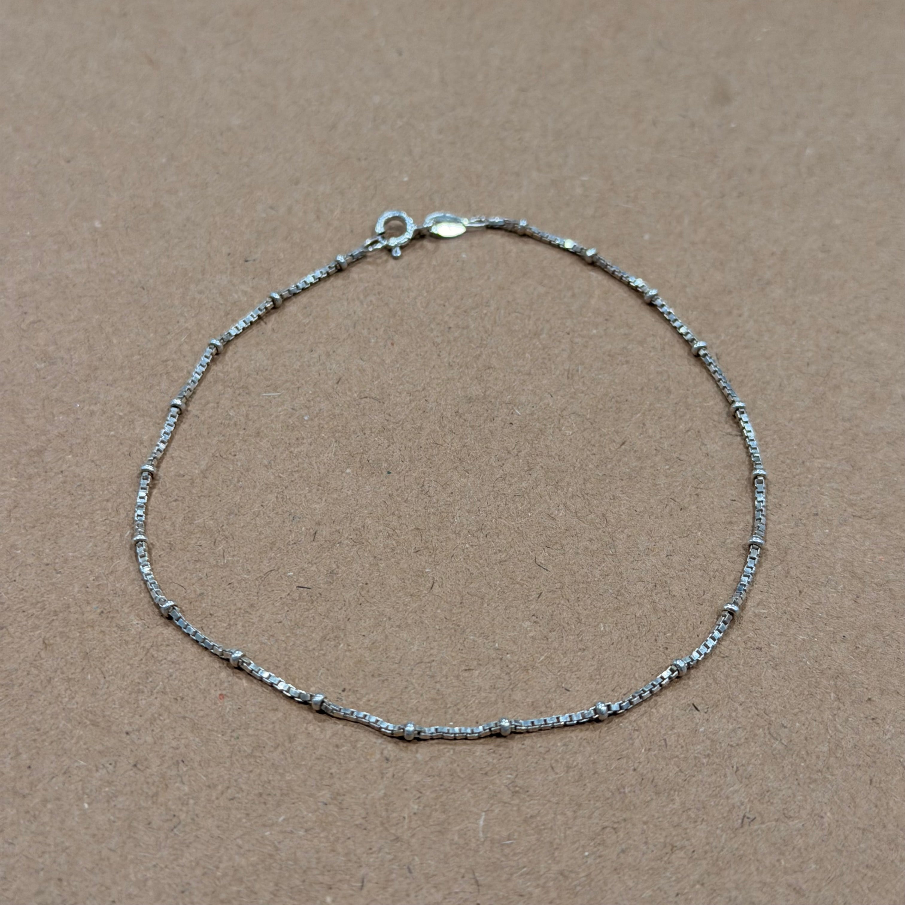 Sterling Thin Box Link W/ Balls Bracelet 9.5 in