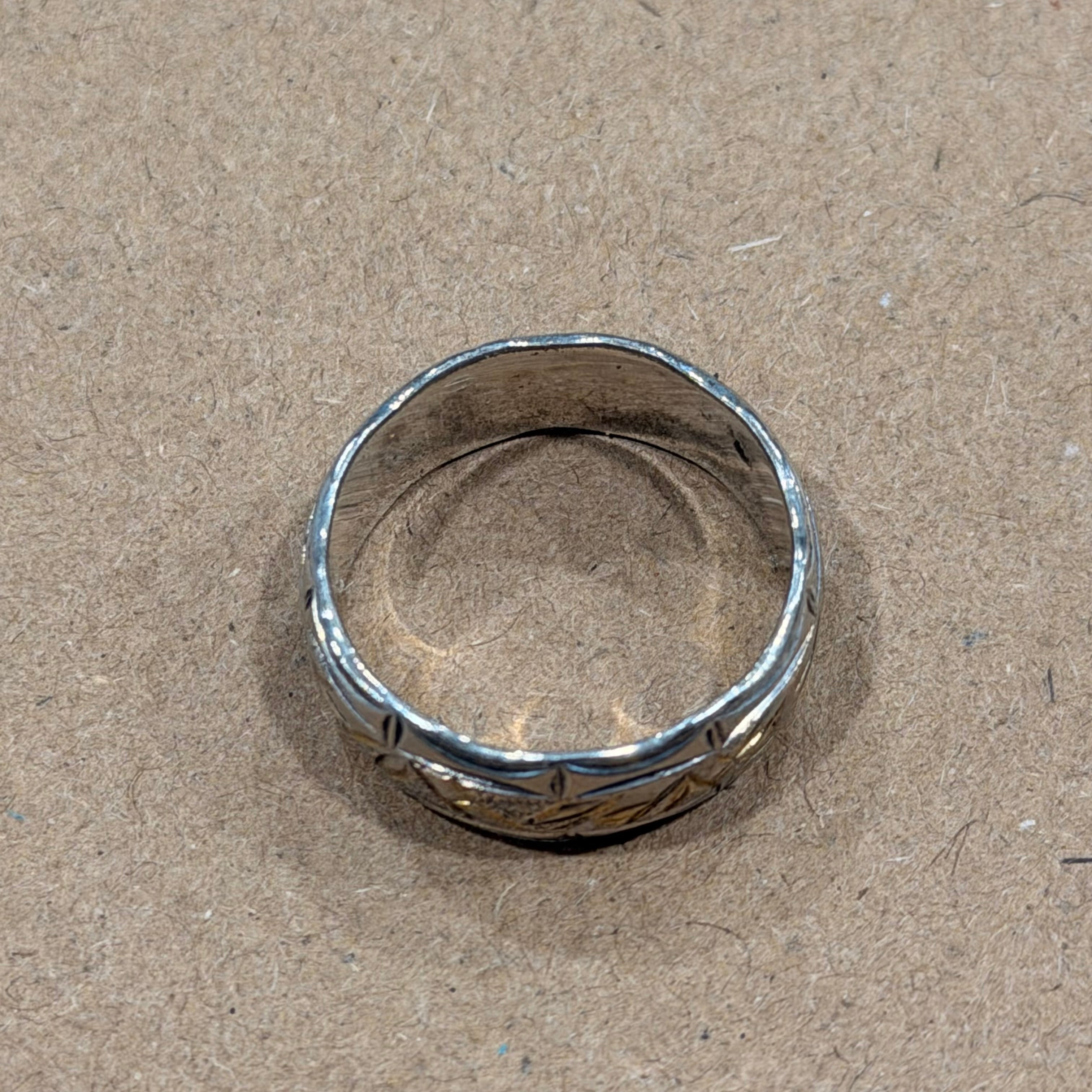 Sterling Gold Inlay Engraved Band Ring Sz 6.75