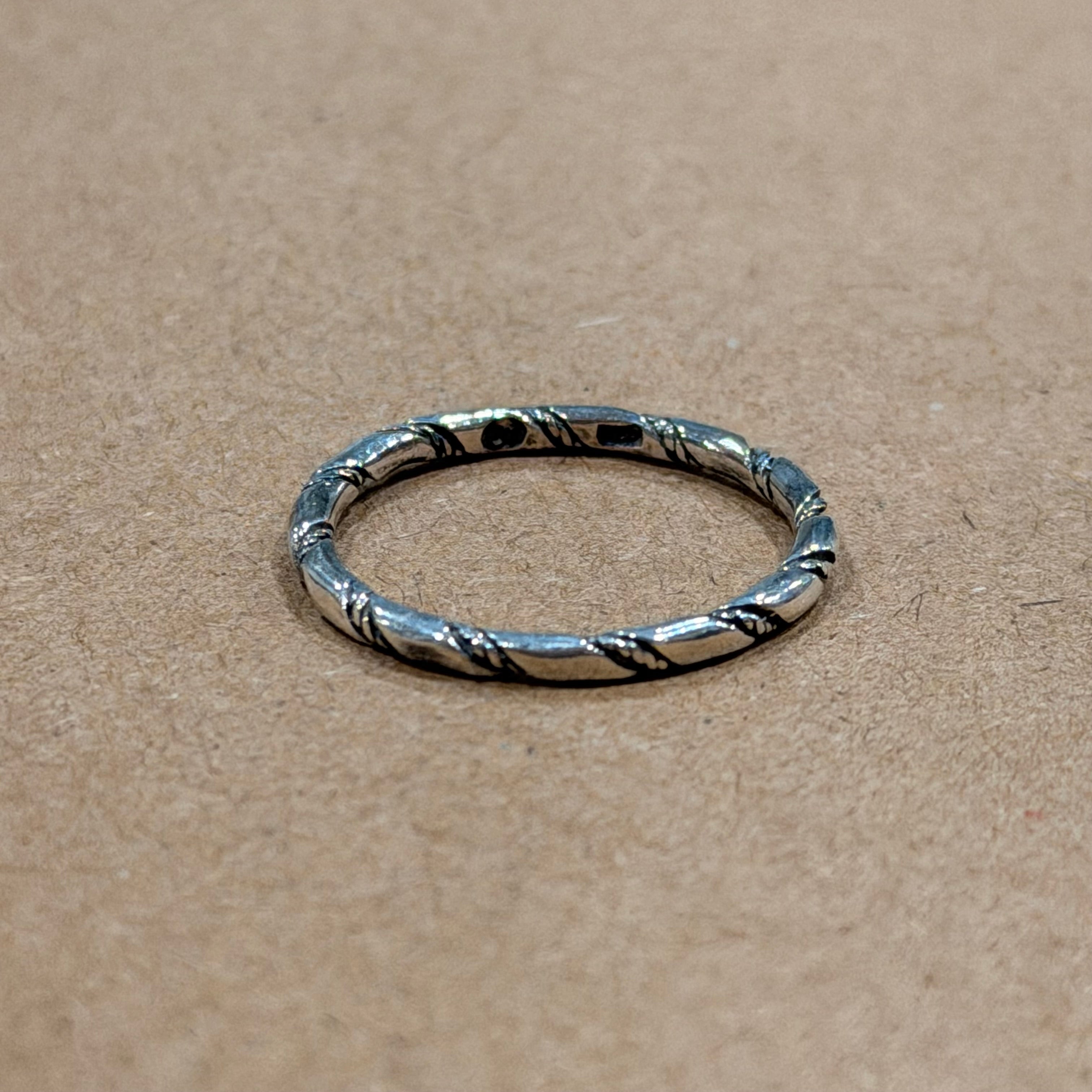 Sterling Engraved Thin Band Ring Sz 7.5