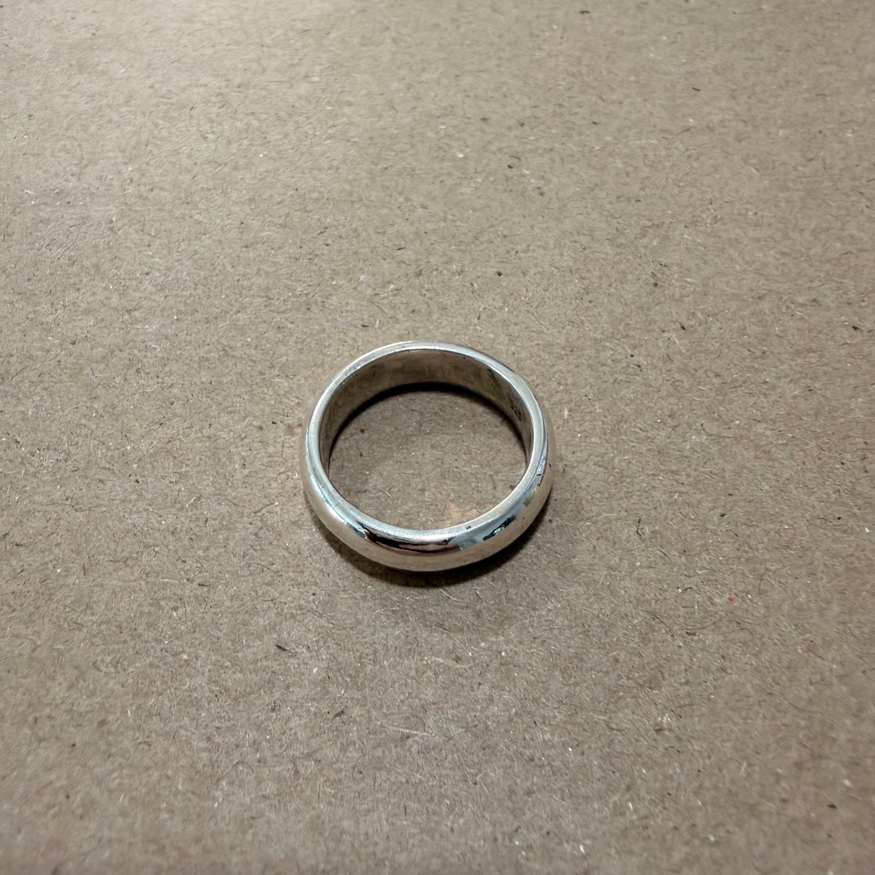 Essential Sterling Rounded Band Ring Sz 7.5