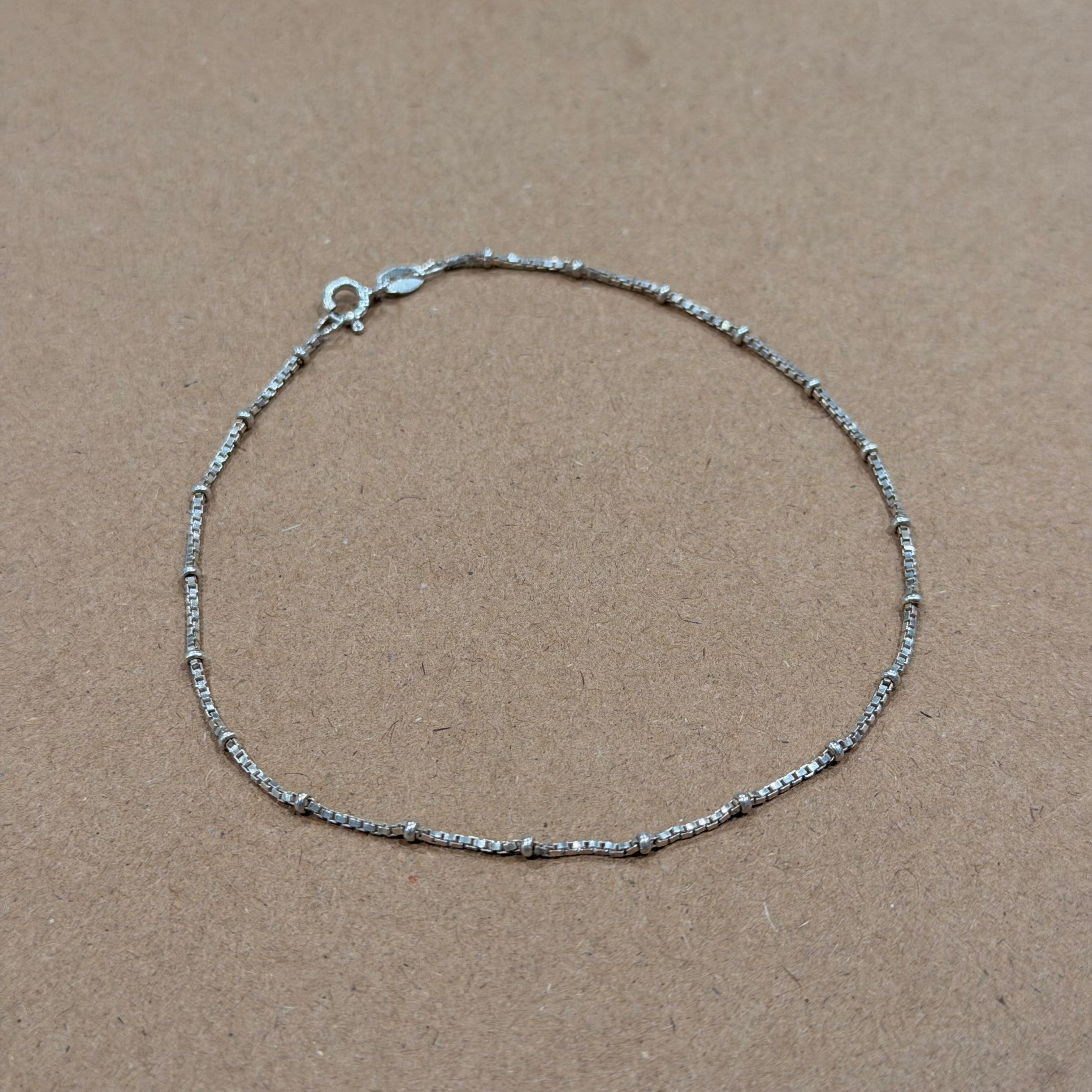 Sterling Thin Box Link W/ Balls Bracelet 9.5 in