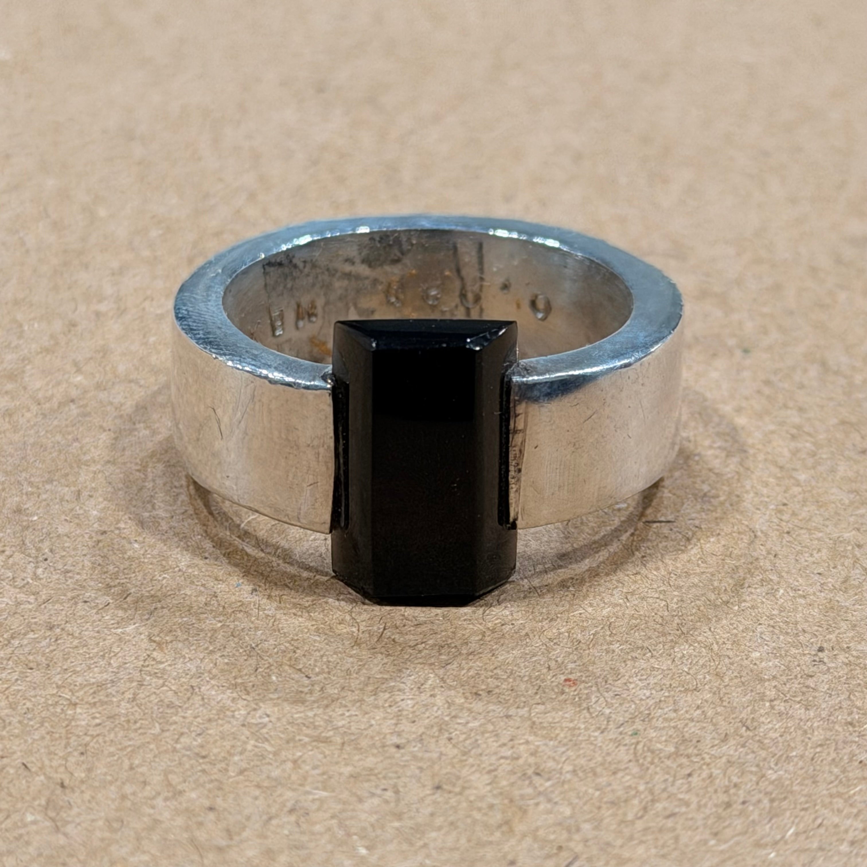 Sterling Thick Band Onyx Tension Set Ring Sz 11