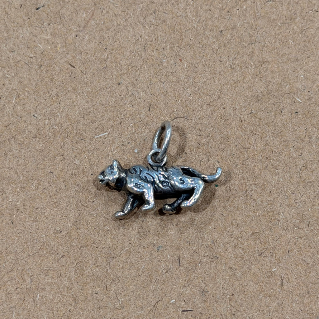 Sterling Mini Tiger Charm / Pendant 0.5 in