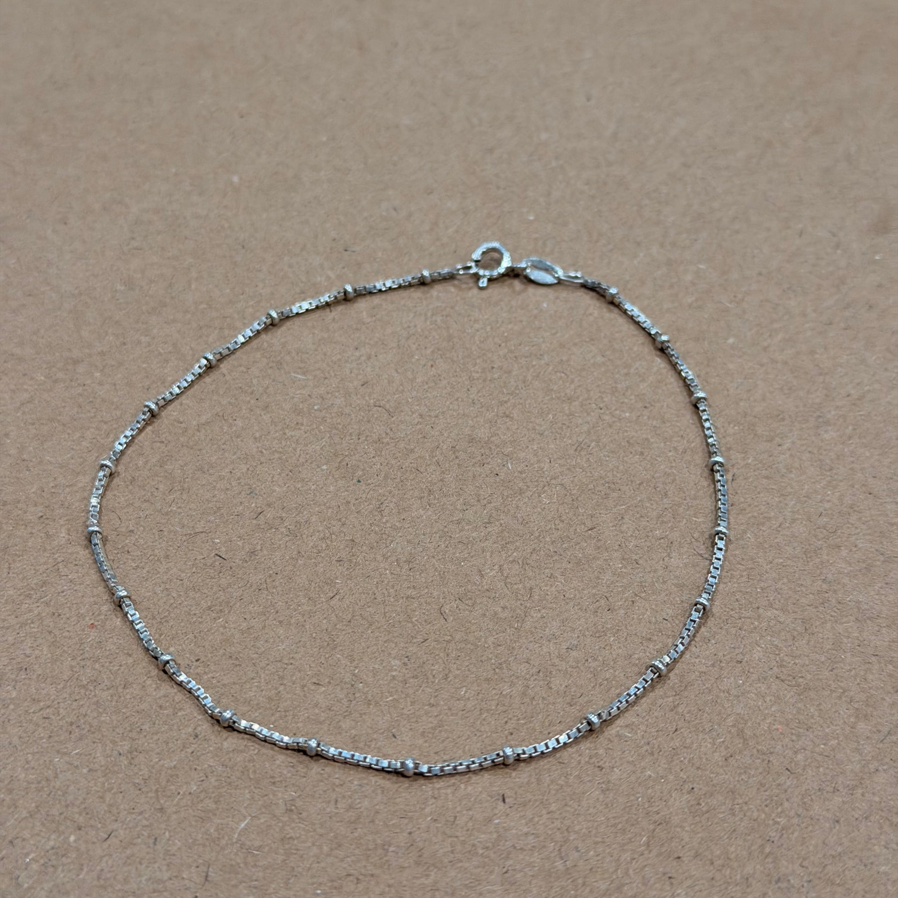 Sterling Thin Box Link W/ Balls Bracelet 9.5 in