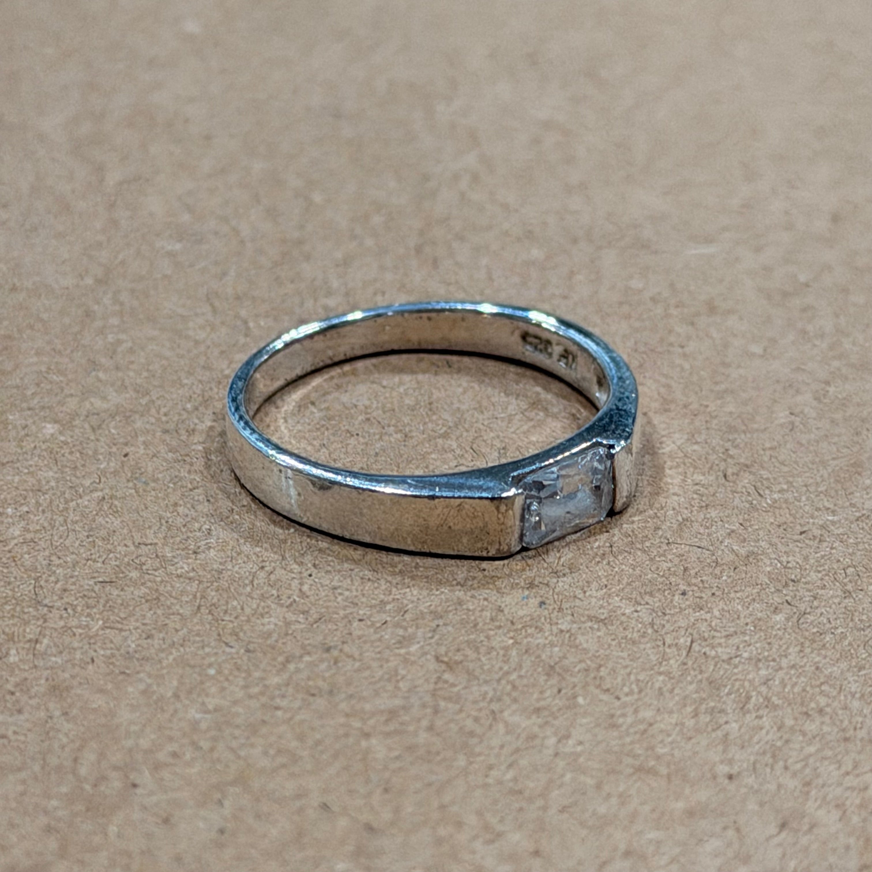 Sterling Cubic Zirconia Band Ring Sz 7.5